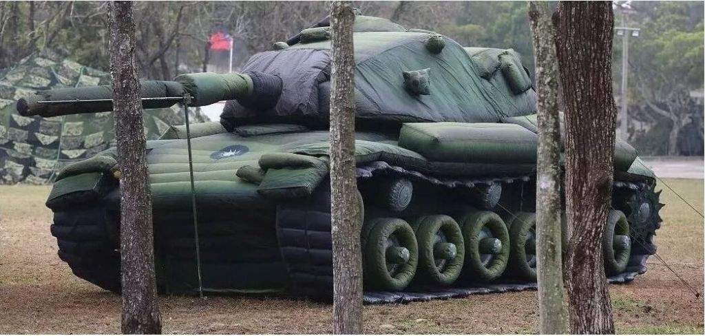 东乡军用充气坦克